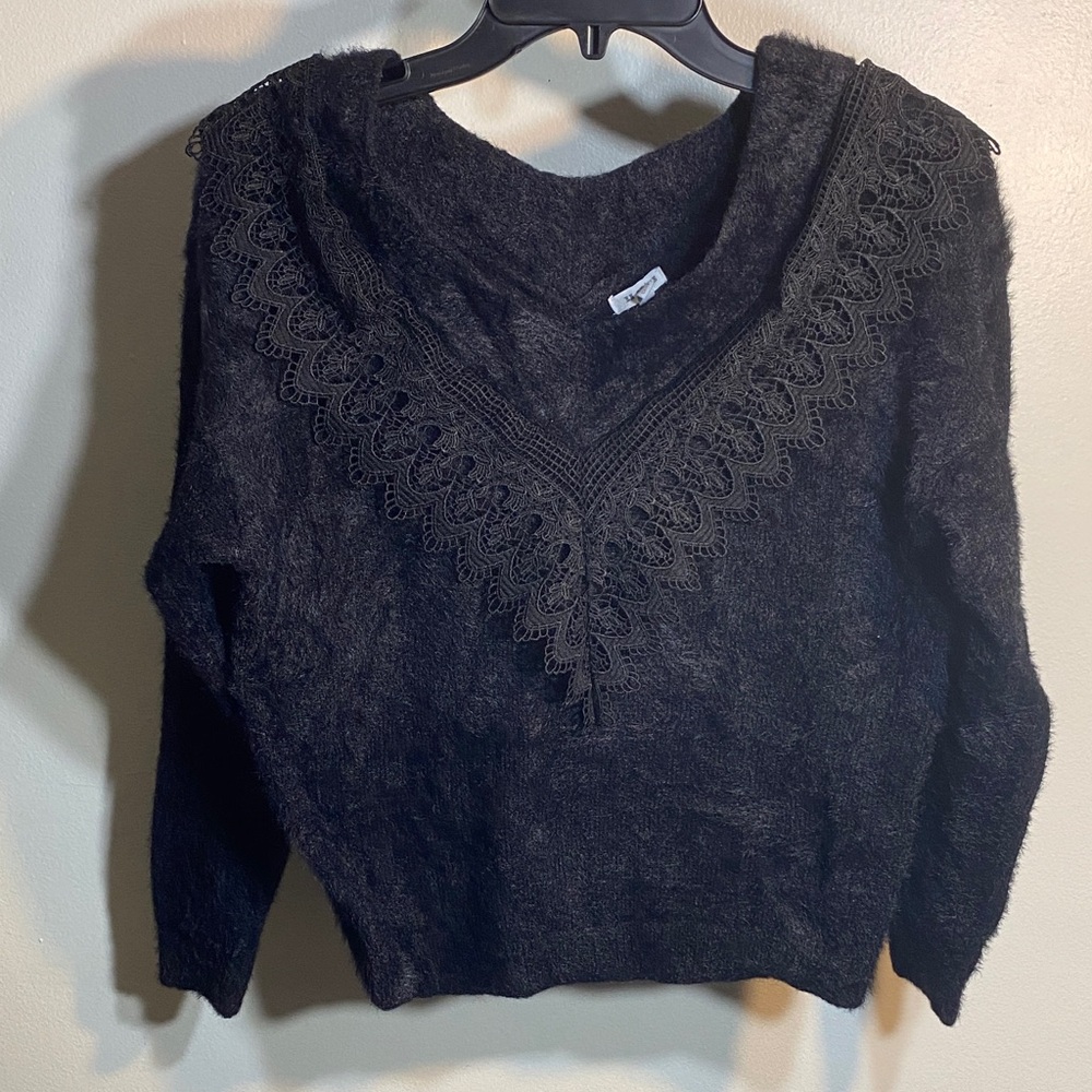 En Creme Charcoal V-Neck Sweater with Lace Accent